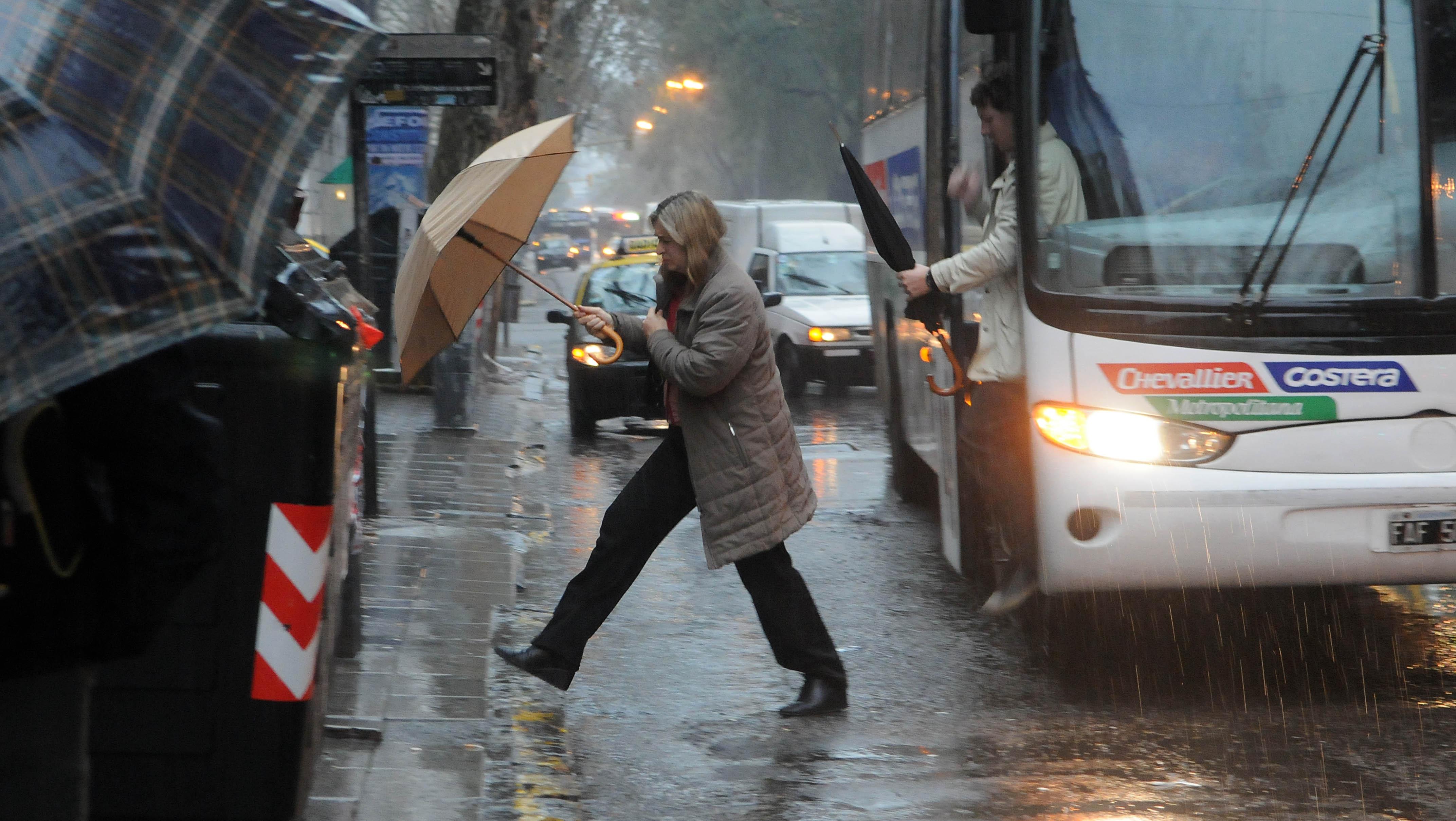 Las lluvias llegarán a una parte del país (Télam).