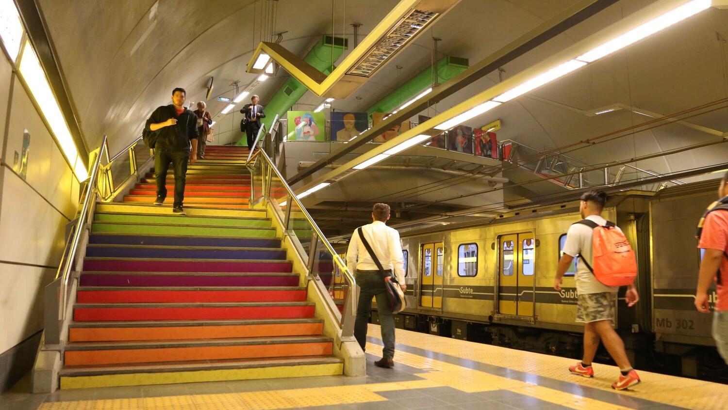 El proyecto buscará cambiarle el nombre a tres estaciones del subte.