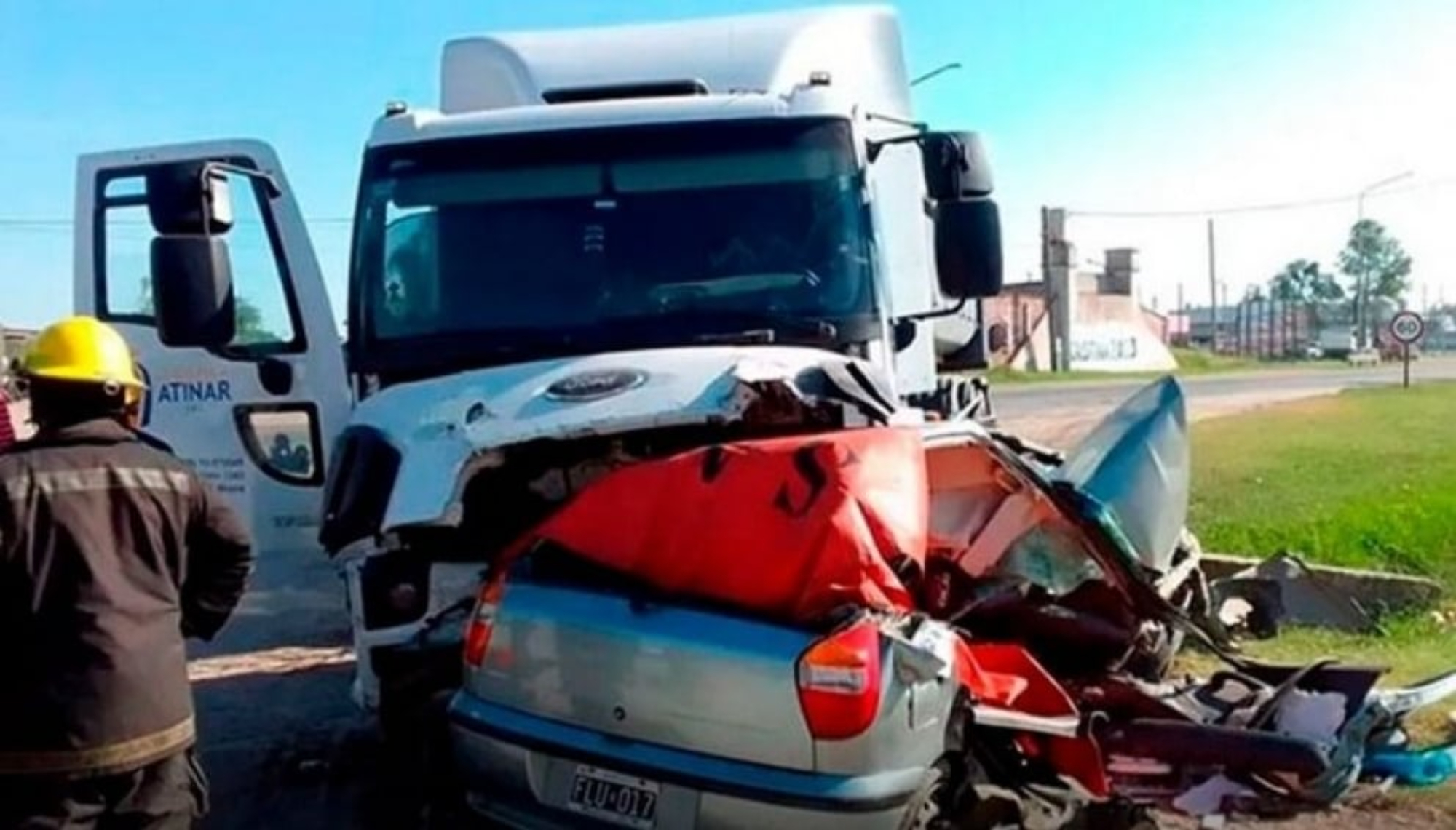 Una familia entera murió atropellada en un accidente de tránsito en la ruta.