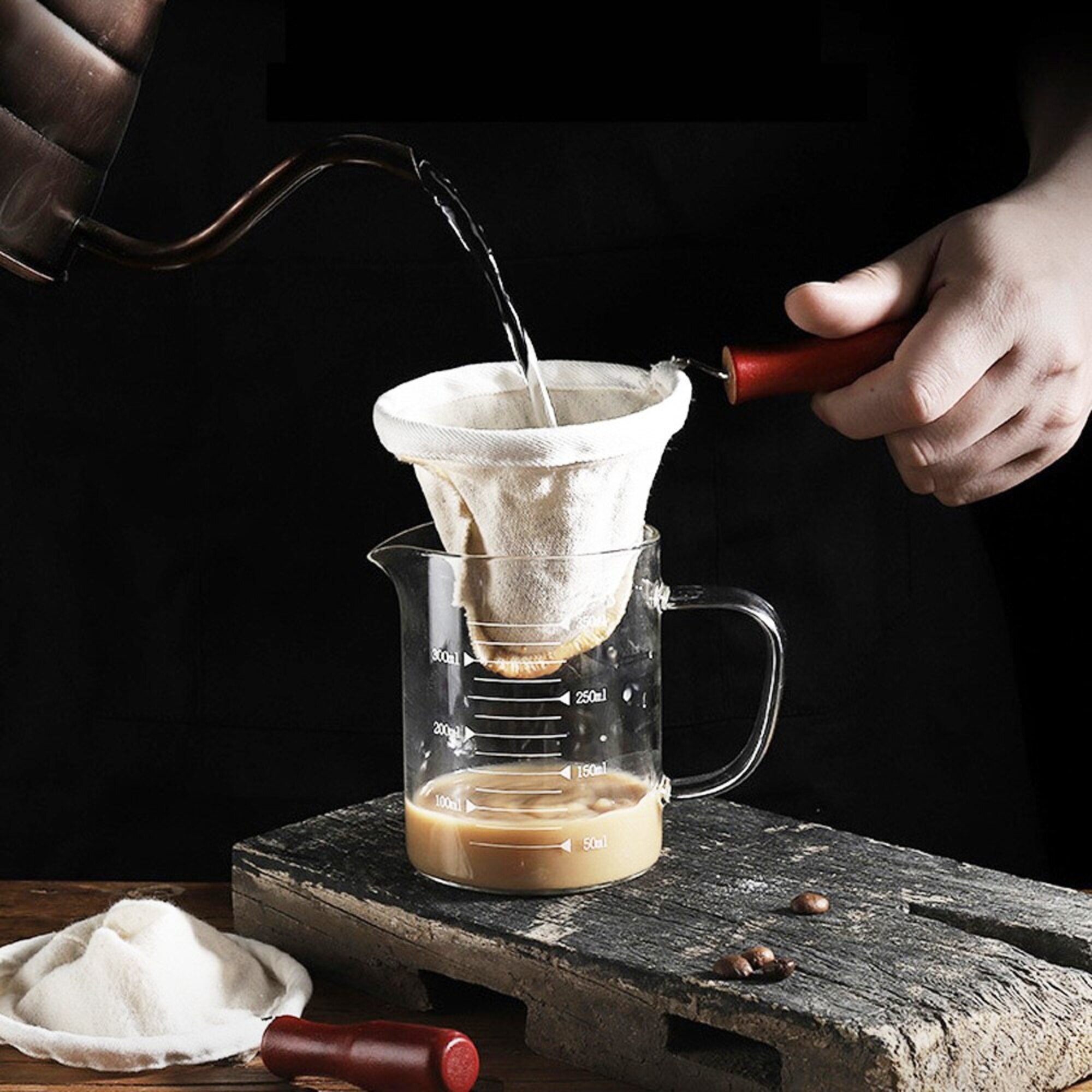 El famoso colador de café.