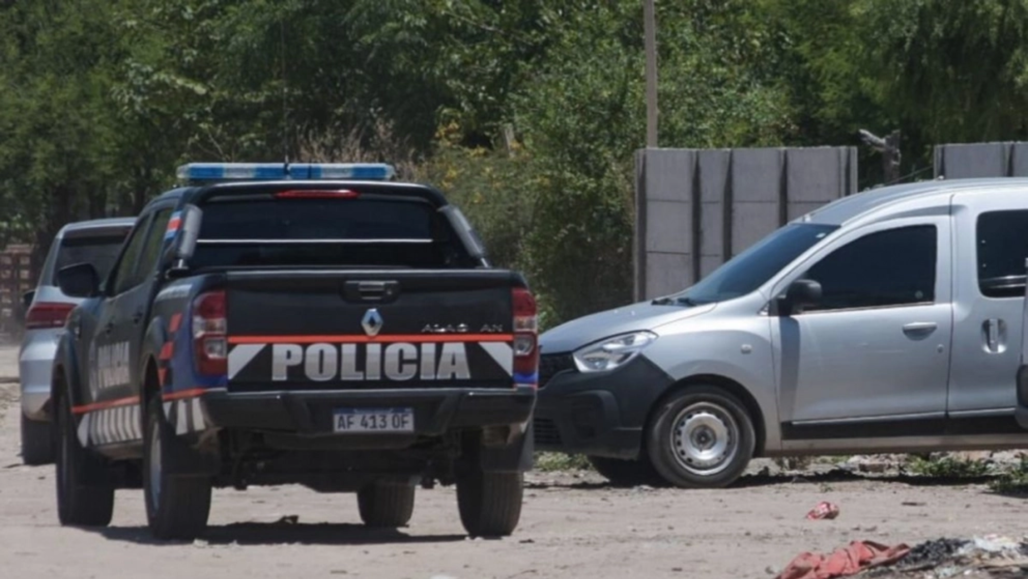 La policía investiga la denuncia de una mujer contra su ex novio por hechos de violencia.