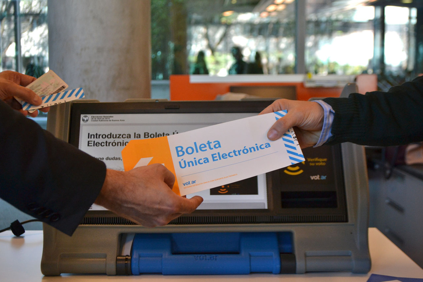 Los votantes porteños elegirán sus autoridades a través de la boleta única electrónica.