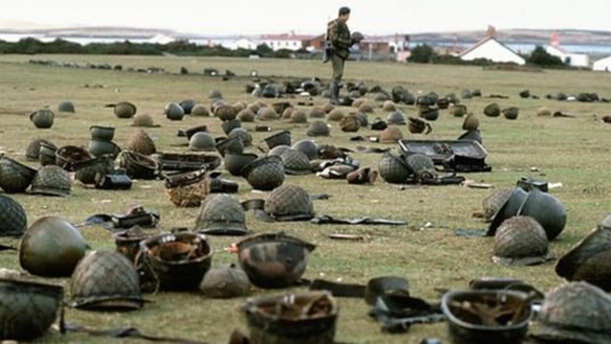 Cientos de soldados argentinos habrían sido tortuardos por sus autoridades durante el conflicto bélico. 