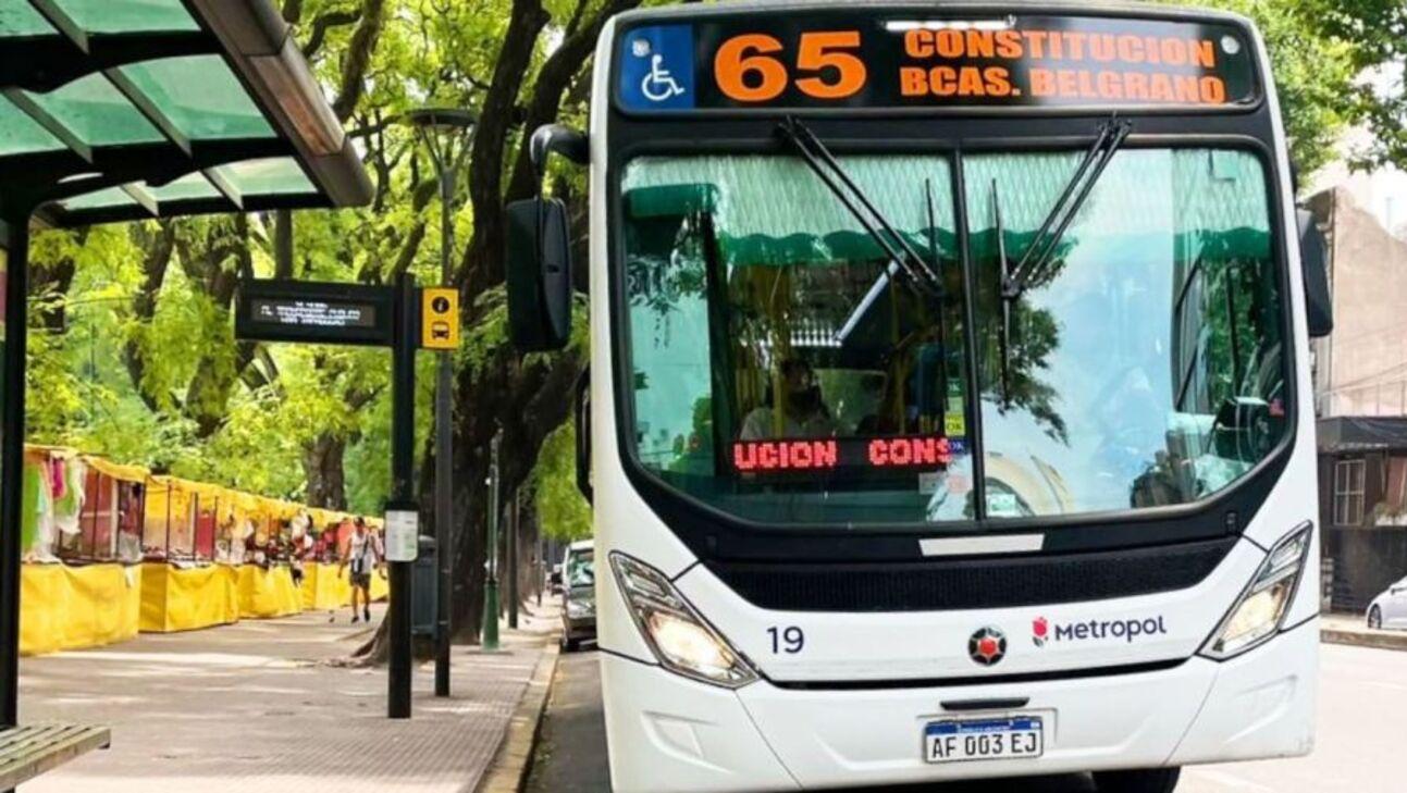 El paro de colectivos d Metropol ya lleva varios días (Imagen ilustrativa).