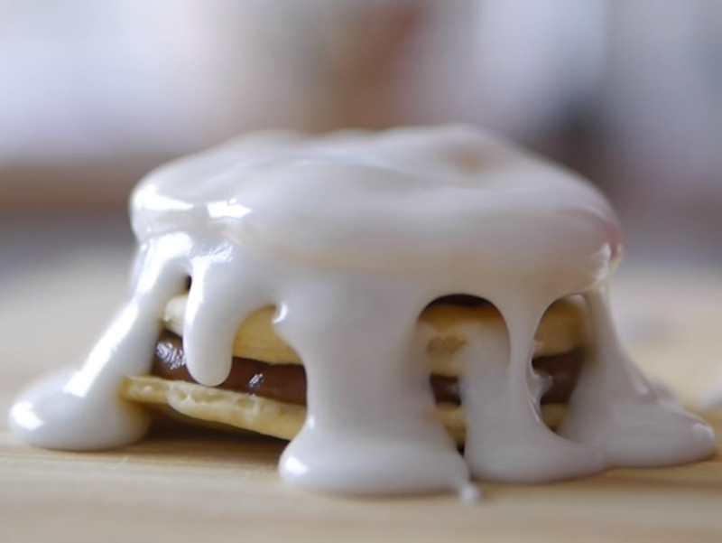 El alfajor santafesino tiene una textura irresistible.