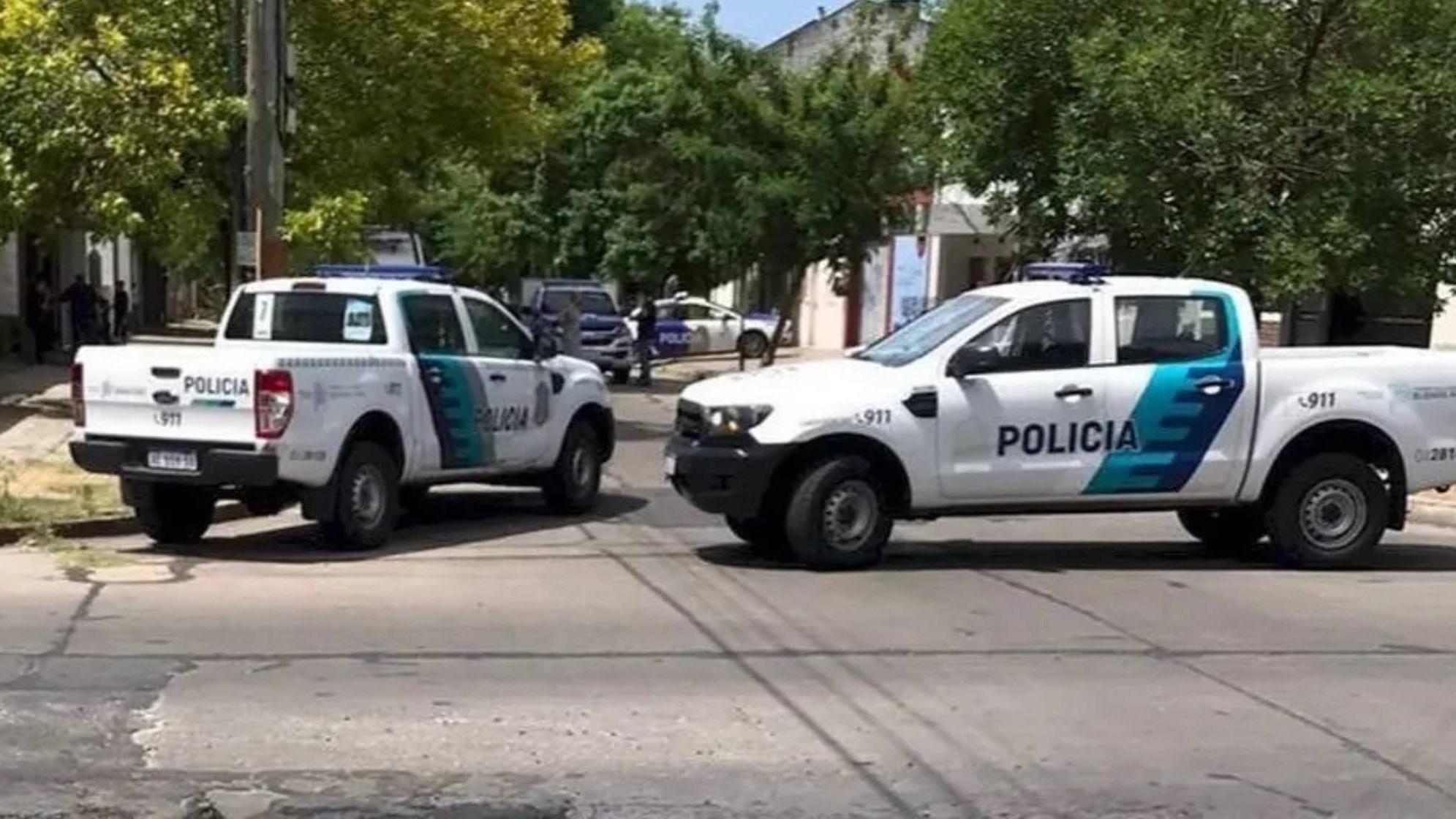 Tiene 11 años, llevó un arma al colegio y amenazó a la maestra: 