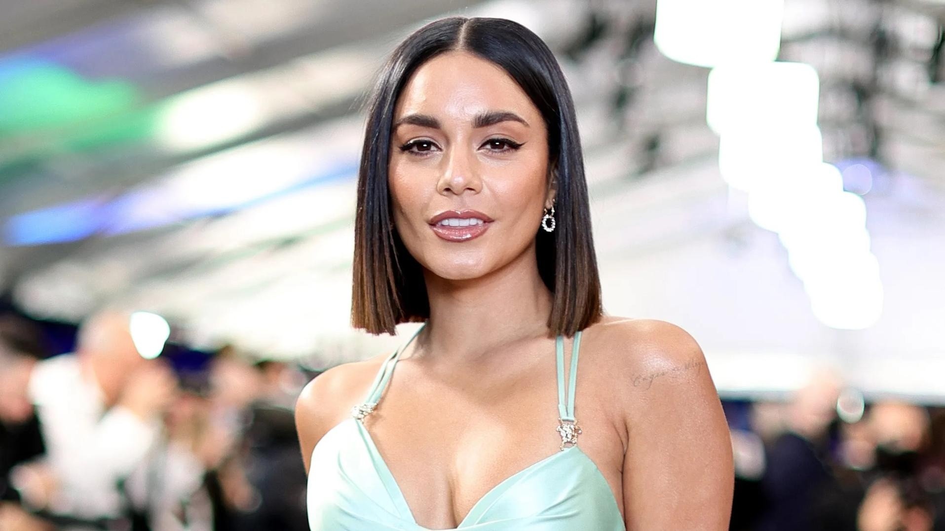 Vanessa Hudgens asegura que se comunica con los muertos.