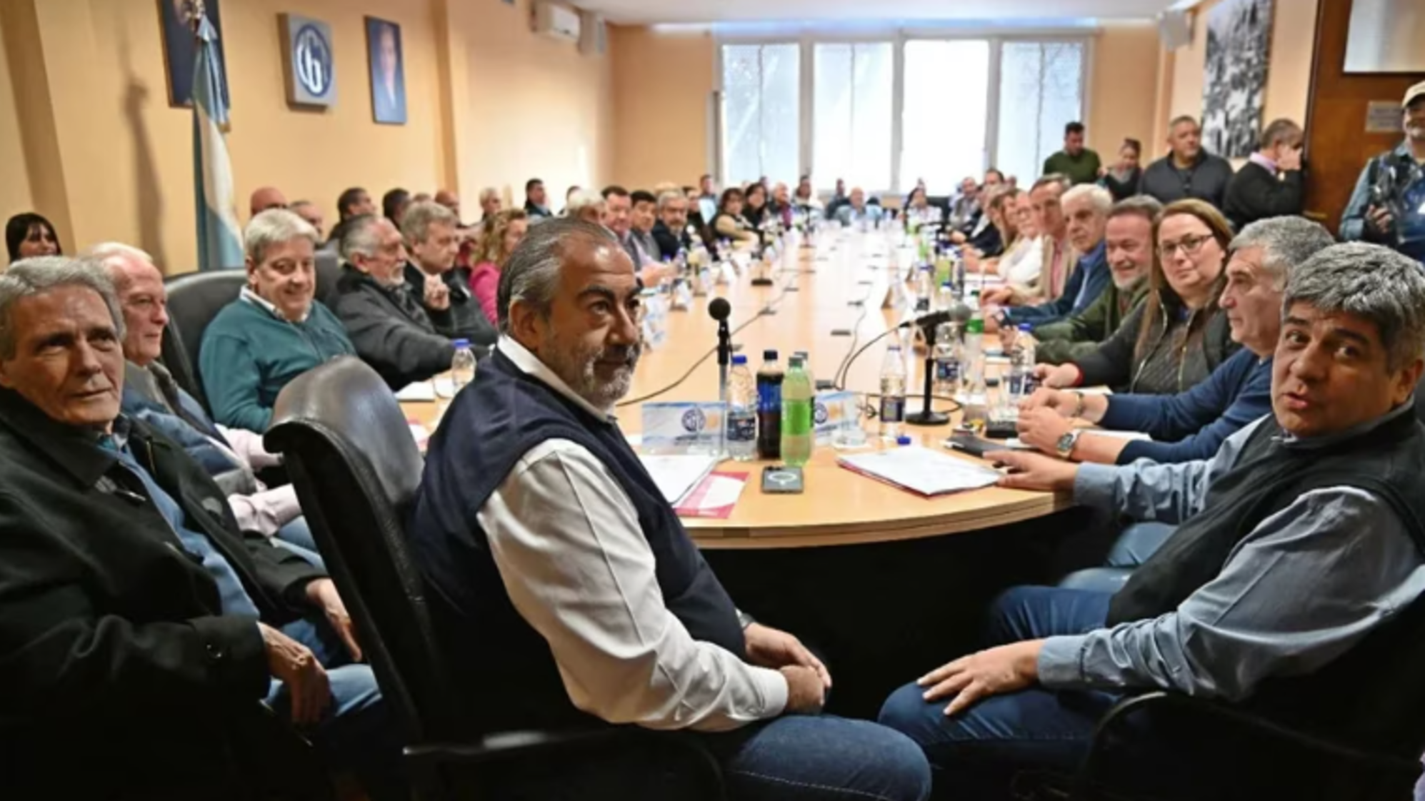 Carlos Acuña, Héctor Daer y Pablo Moyano, los referentes de la conducción nacional de la CGT, que vuelve a la actividad.