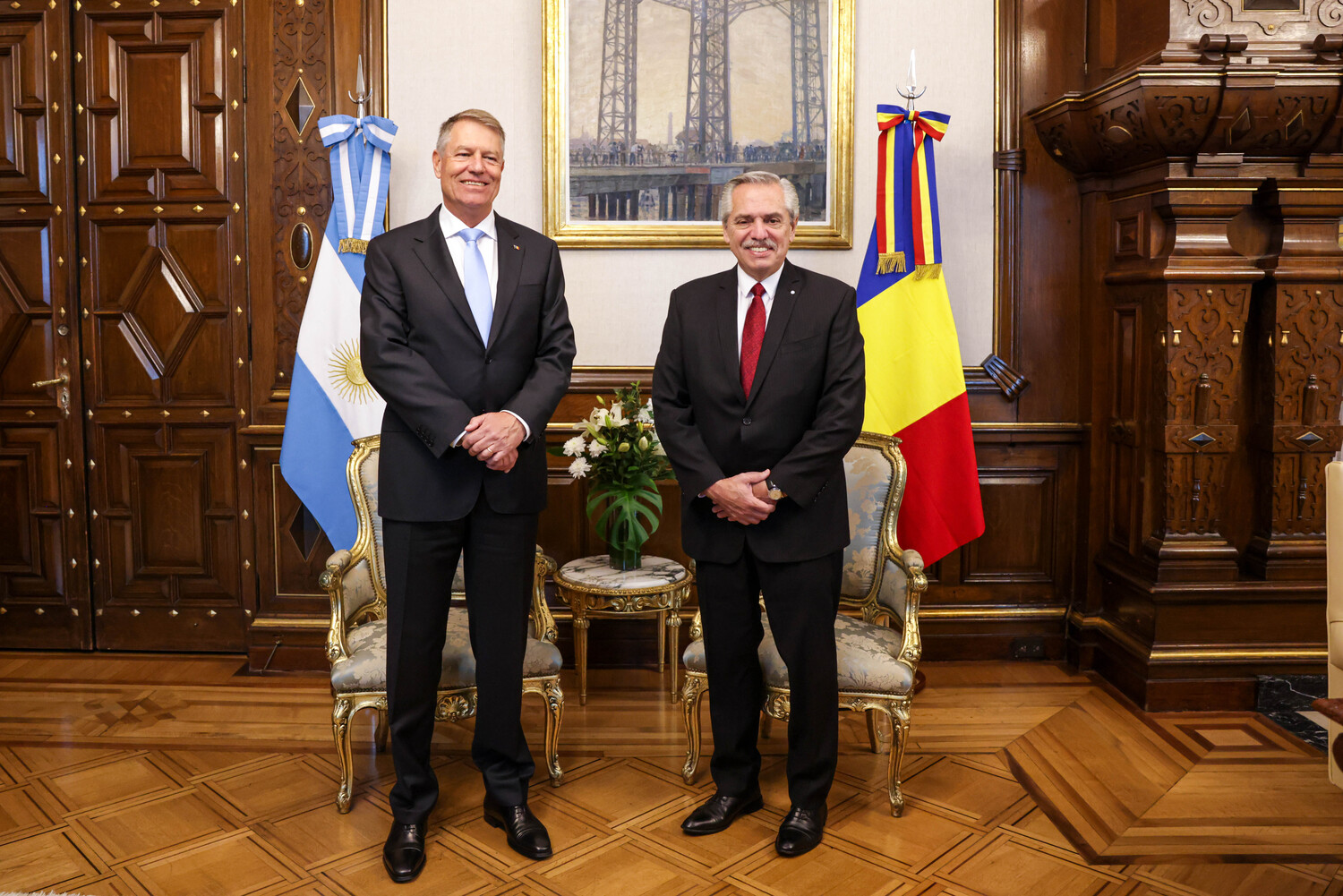 Alberto Fernández recibió este martes a su par rumano, Klaus Iohannis.