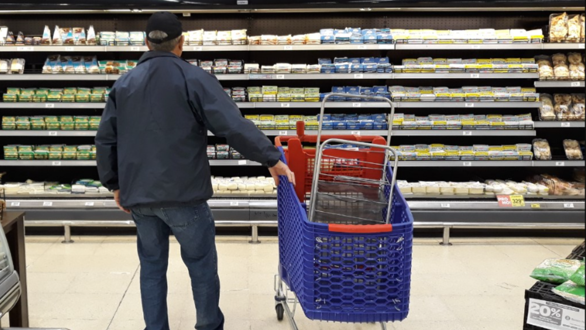 En medio de la compleja situación cambiaria, los aumentos en supermercados aceleraron fuerte en las últimas semanas del mes (Crónica/Fernando Pérez Ré).