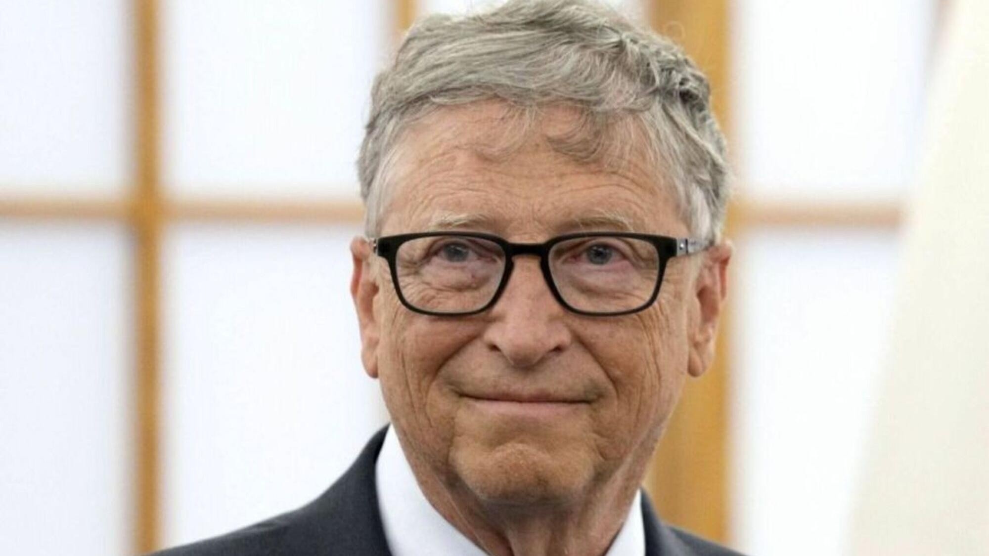 Bill Gates predijo las profesiones que serán sustituidas por la Inteligencia Artificial y generó alarma en algunos sectores.