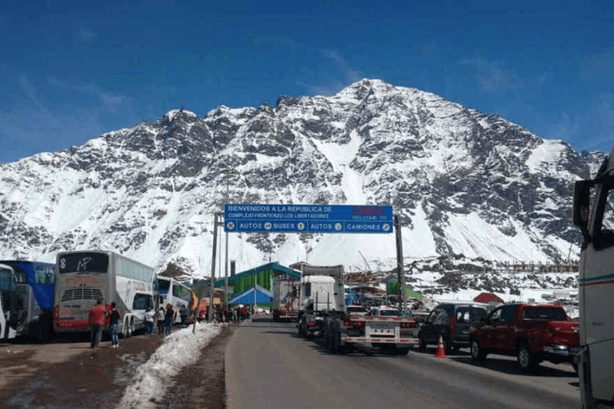 El cruce fronterizo internacional estará cerrado hasta el domingo.