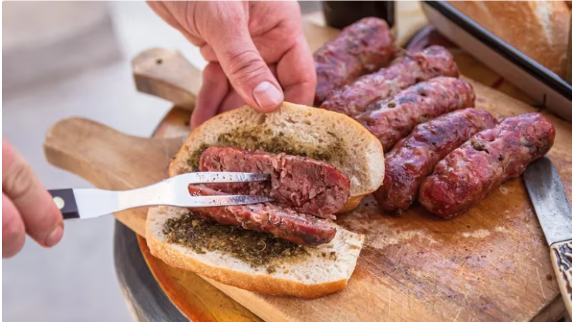 Chaco: una parrilla empezó a vender el choripán en dólares y se volvió viral (Imagen ilustrativa).