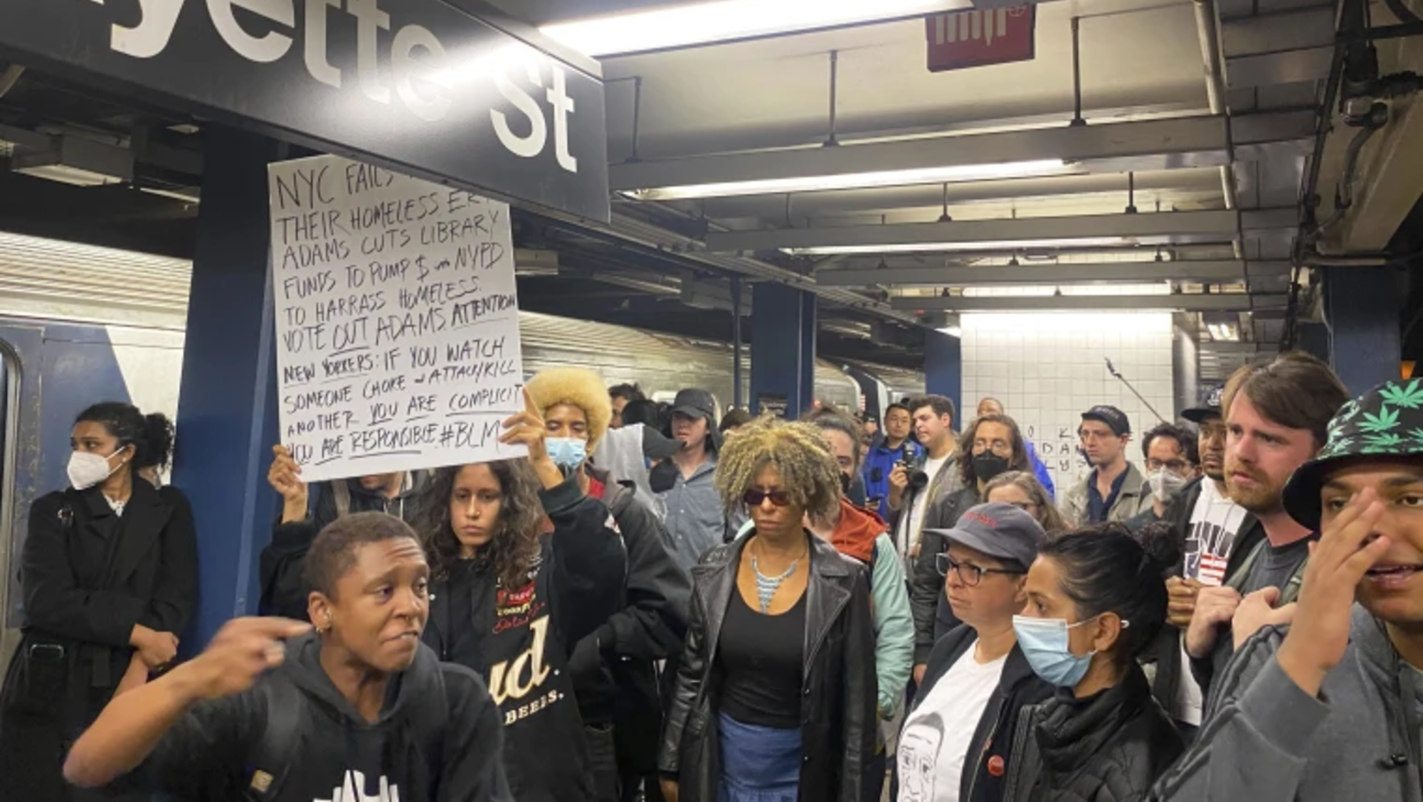 Se realizó una manifestación en el subterráneo donde pasaron los hechos.