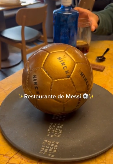 El postre en el restaurante de Lionel Messi que es viral (TikTok/@monismurf).