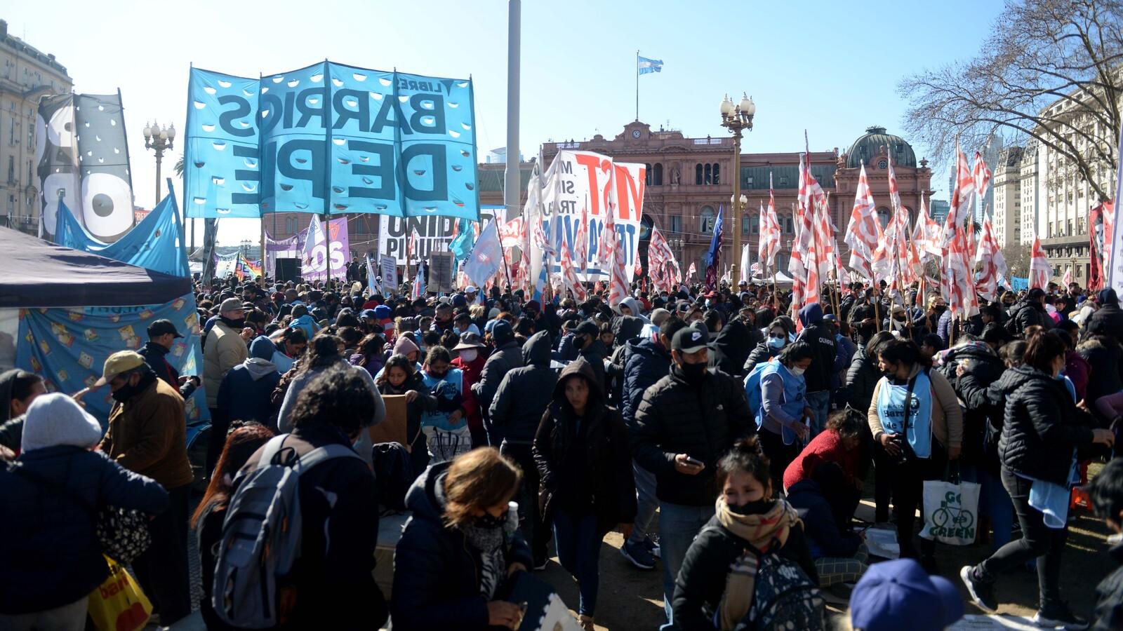 Los piqueteros confluirán este miércoles una vez más en Plaza de Mayo (Crónica/Hernán Nersesian/Archivo).