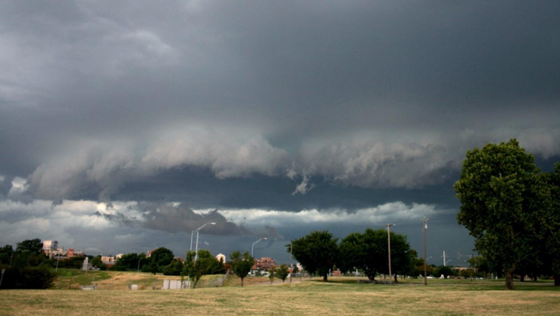 Ola polar, ¿y con lluvia?: el pronóstico anticipa tormentas para esta semana en Buenos Aires