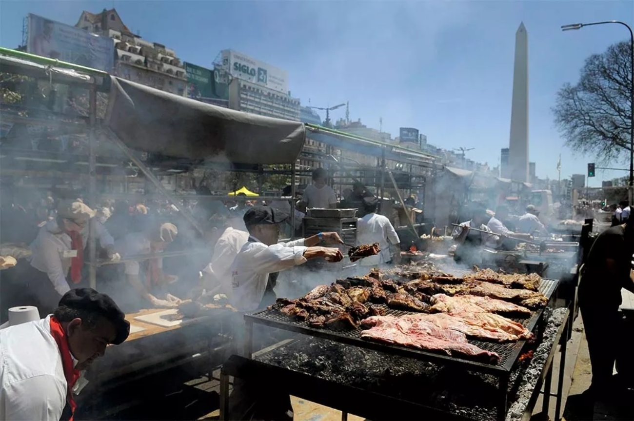 Crónica en el Campeonato Federal de Asado: precios, participantes y la opinión de la gente.