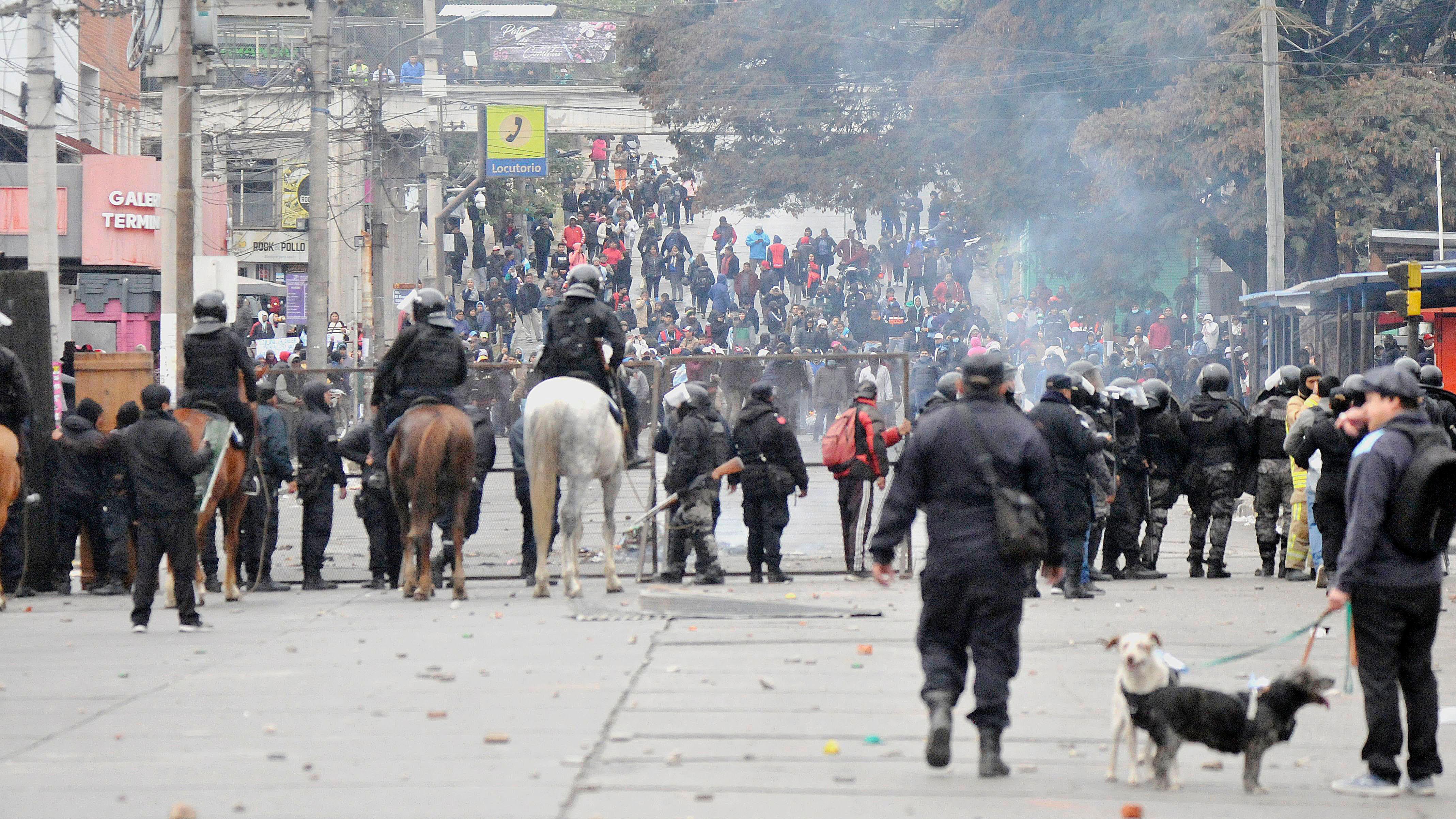 Continúan este jueves las repercusiones de los incidentes en Jujuy (Télam).