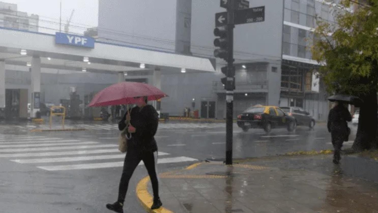 Lloverá en varios sectores del país durante este viernes (Nahuel Ventura/Crónica).