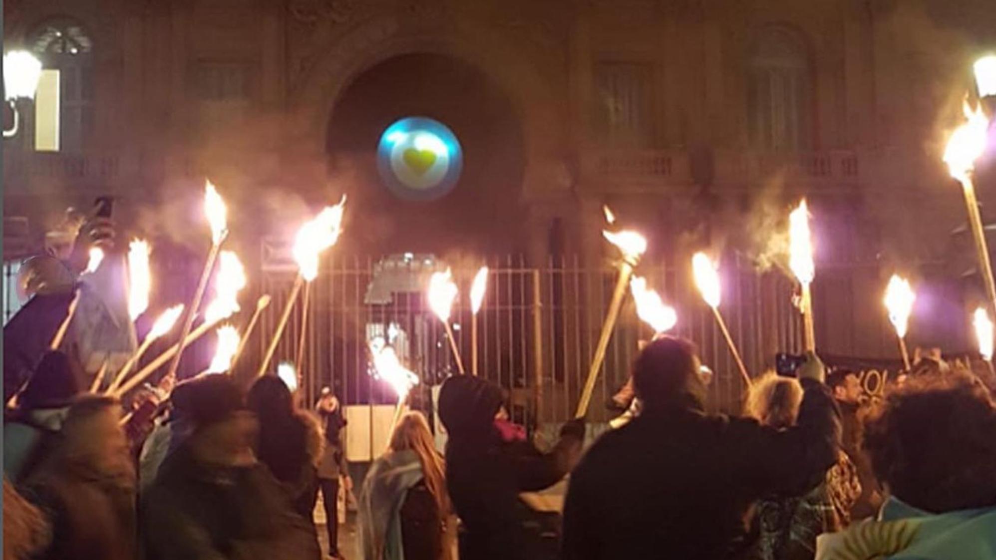 El movimiento y sus integrantes están apuntados por “incitación a la violencia colectiva”.