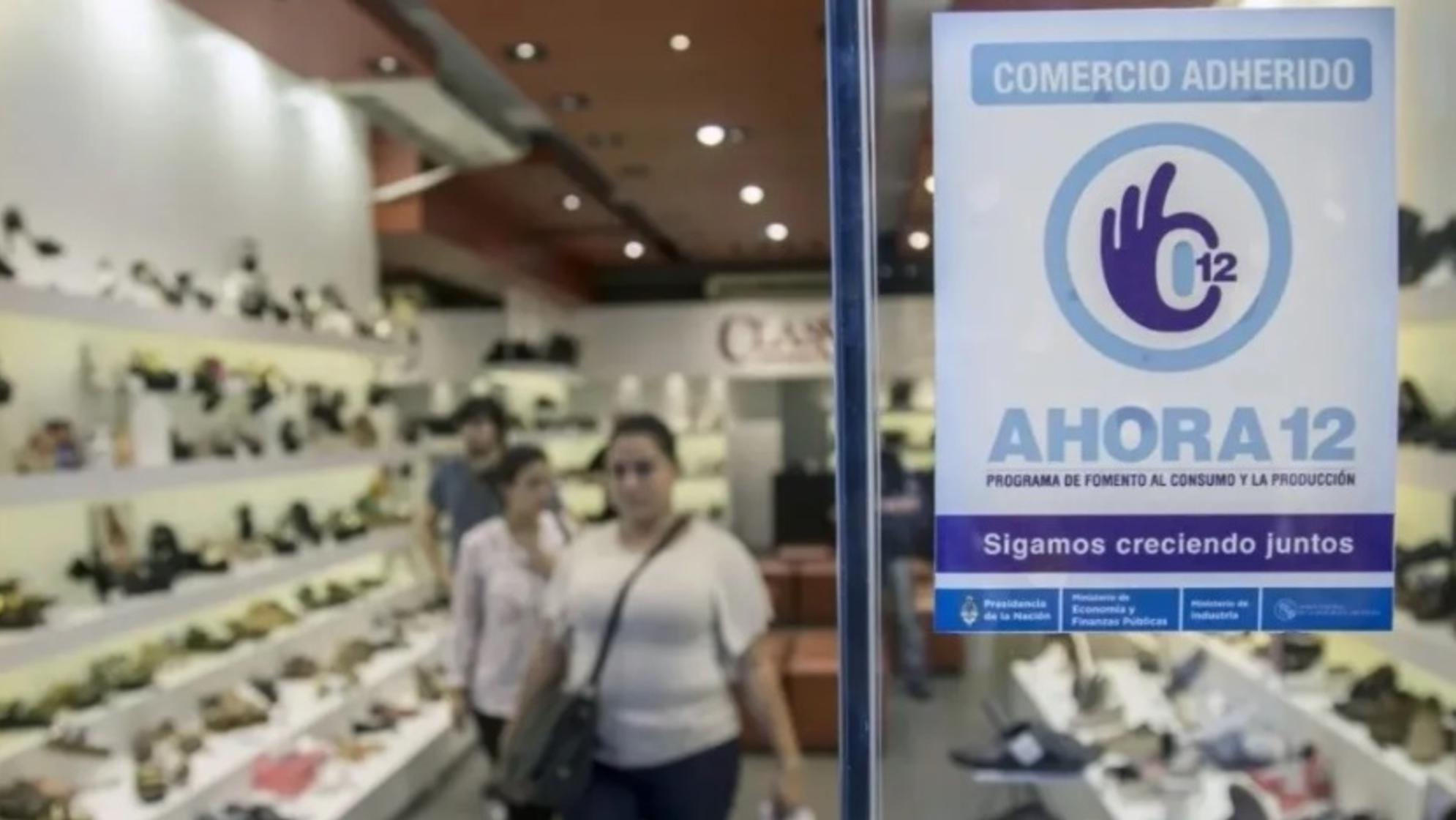 El programa Ahora 12 permite hacer compras en 3, 6, 10, 12, 18 y 24 cuotas fijas (Archivo/Télam).