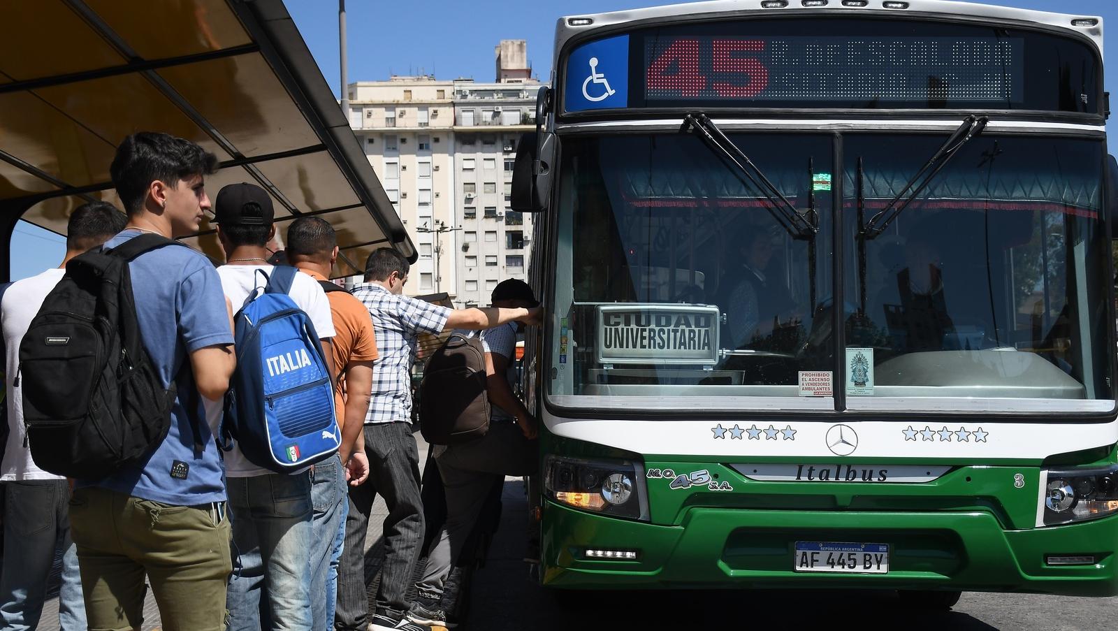 La UTA volvió a anunciar un paro de colectivos (Crónica/Rubén Paredes/Archivo).