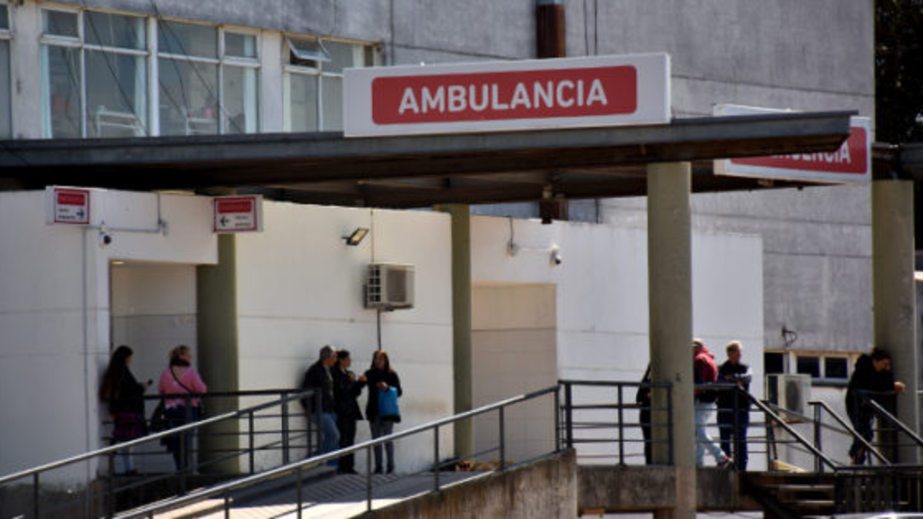 Las dos mujeres heridas por arma blanca llegaron solas a la guardia del hospital.