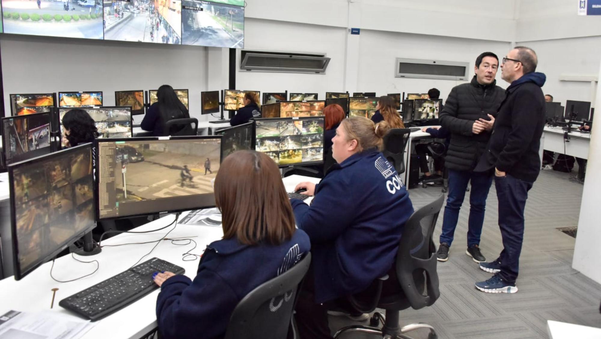 Malvinas Argentinas alcanzó la cobertura del 100% de su alumbrado público con tecnología LED.