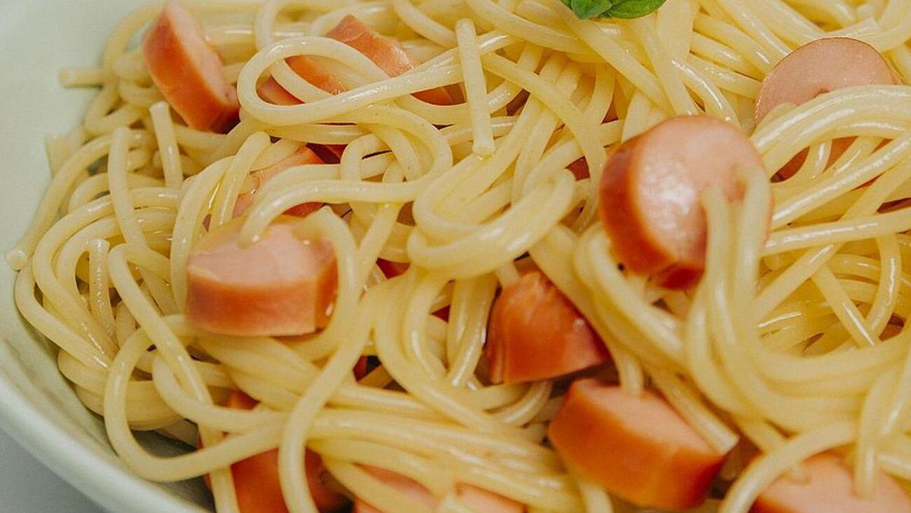 El joven murió tras consumir un plato de fideos (Imagen ilustrativa).