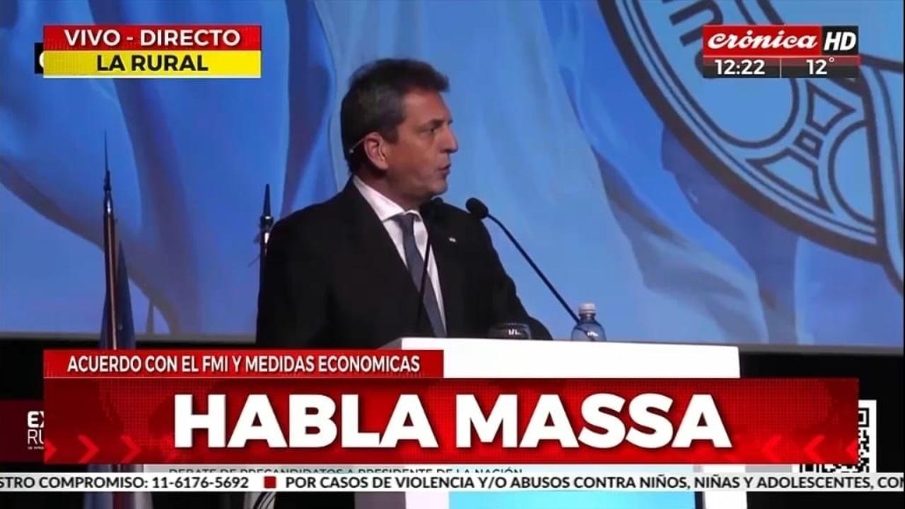 El ministro de Economía y precandidato presidencial de Unión por la Patria, Sergio Massa, durante su paso por La Rural (Captura de pantalla).