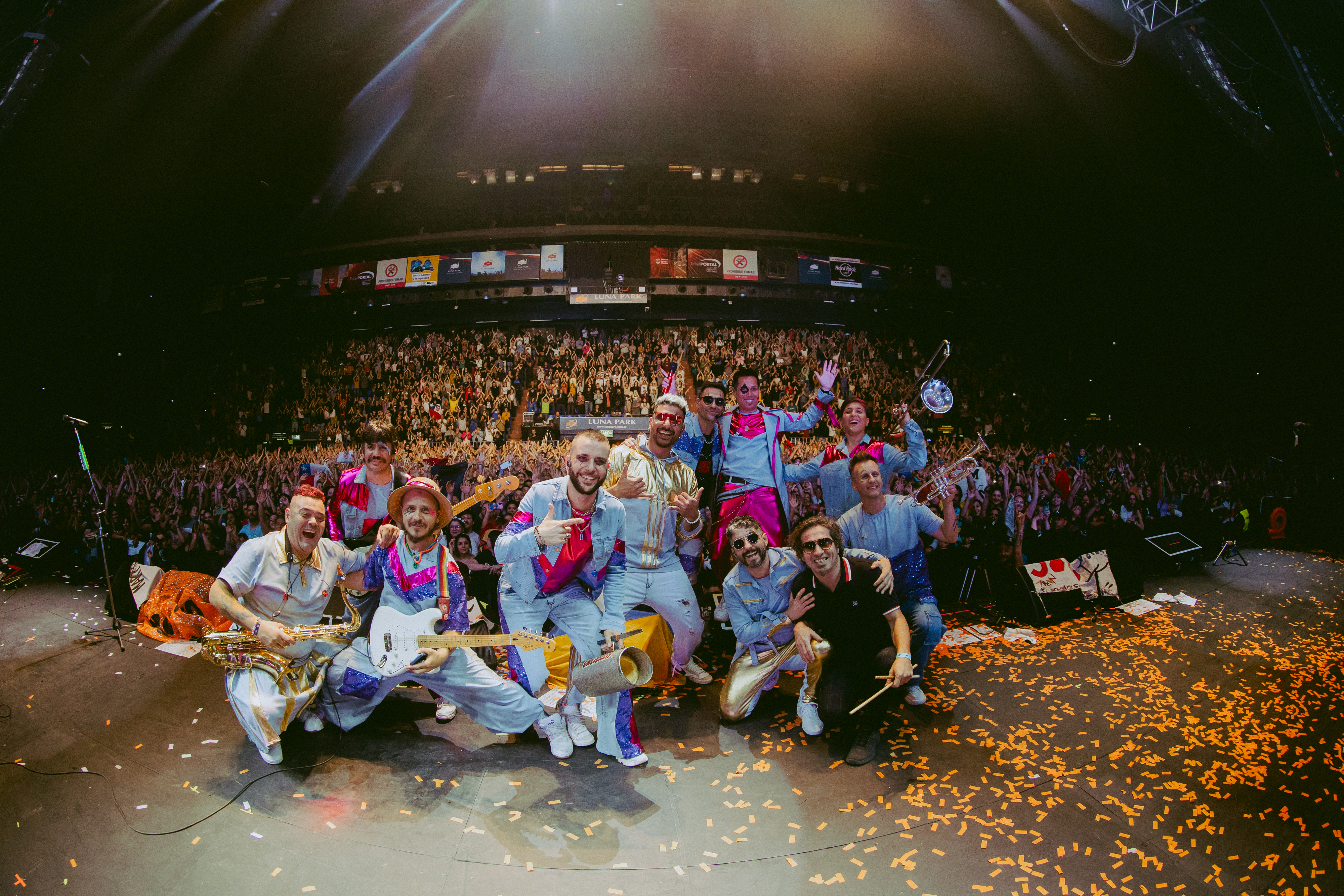 Los Caligaris vivieron una noche histórica en el Luna Park.