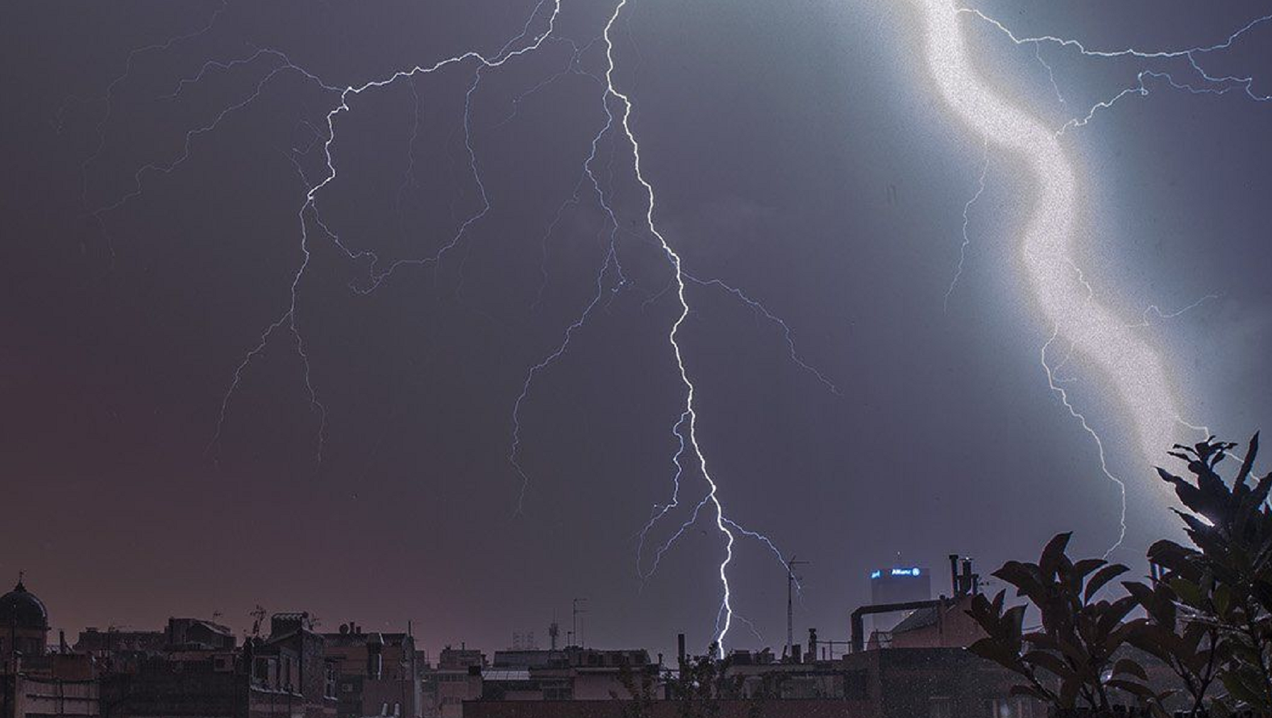 Urgente: el Servicio Meteorológico Nacional encendió la alarma por vientos, lluvias y tormentas