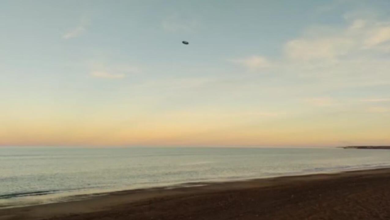 El ovni fue avistado en la costa de la ciudad de Trelew (Diario Jornada).