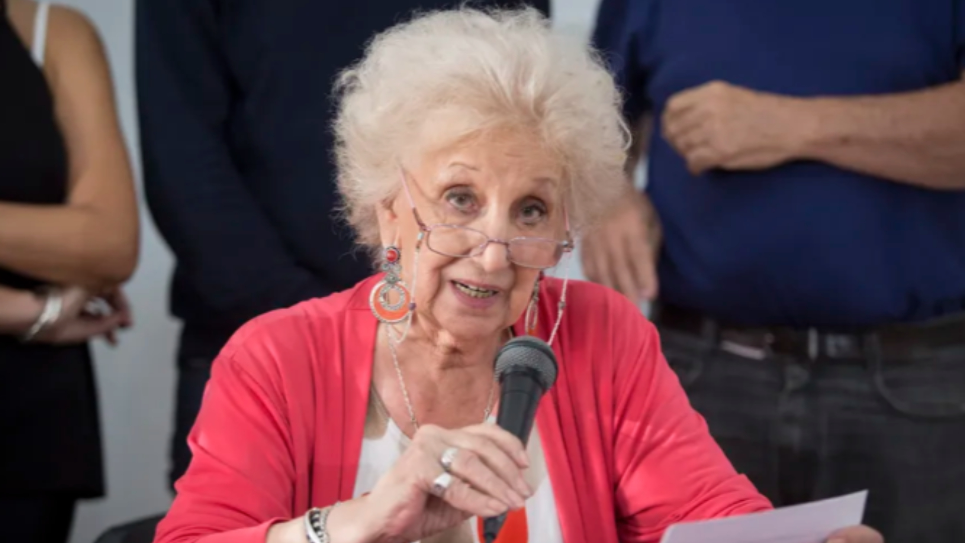 La presidenta de la Asociación Abuelas de Plaza de Mayo apuntó contra Victoria Villarruel.