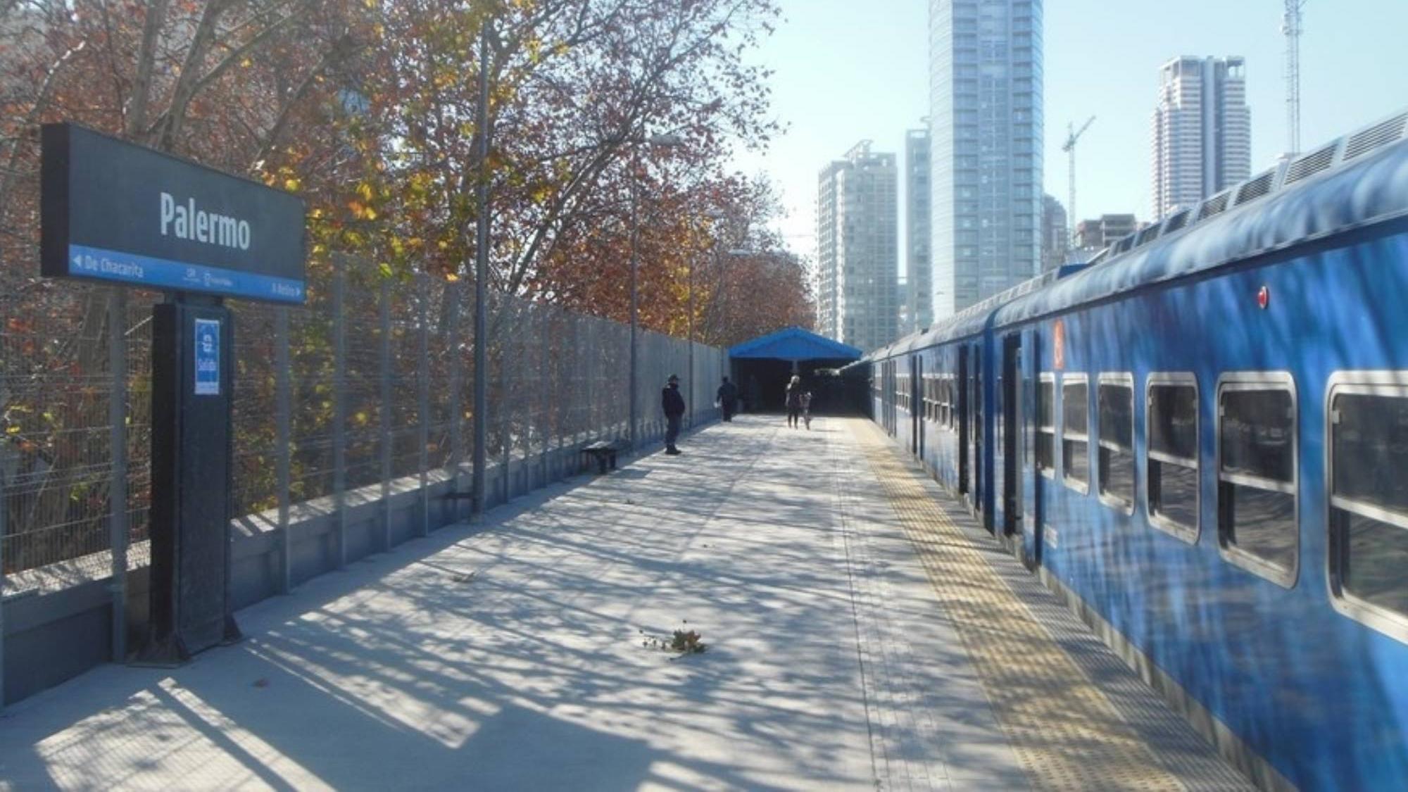 Discusión entre pasajeros en la estación Palermo del tren San Martín terminó con un hombre apuñalado.