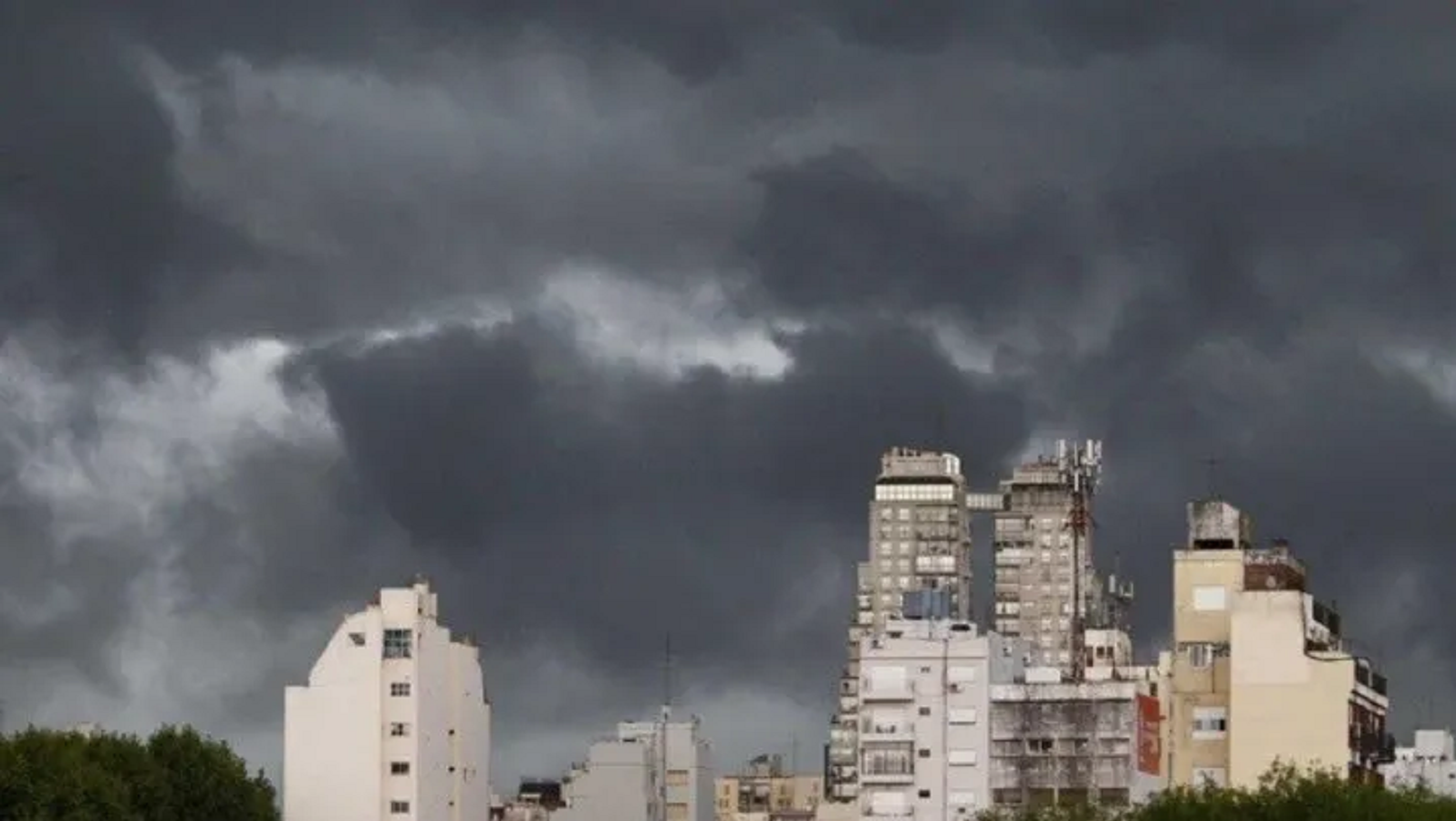 El peor final: el pronóstico prevé lluvias y tormentas para los próximos días, ¿a partir de cuándo?