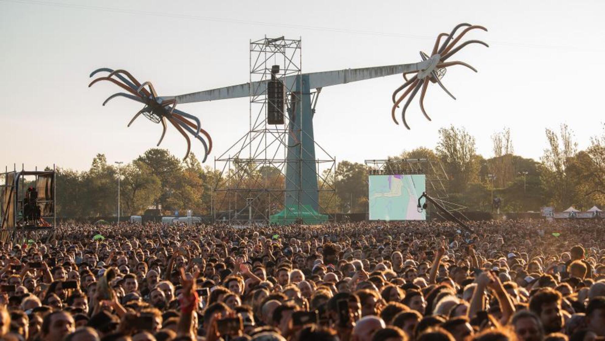 Una multitud vio a Kiss en abril último en el Parque de la Ciudad (Télam/Archivo).