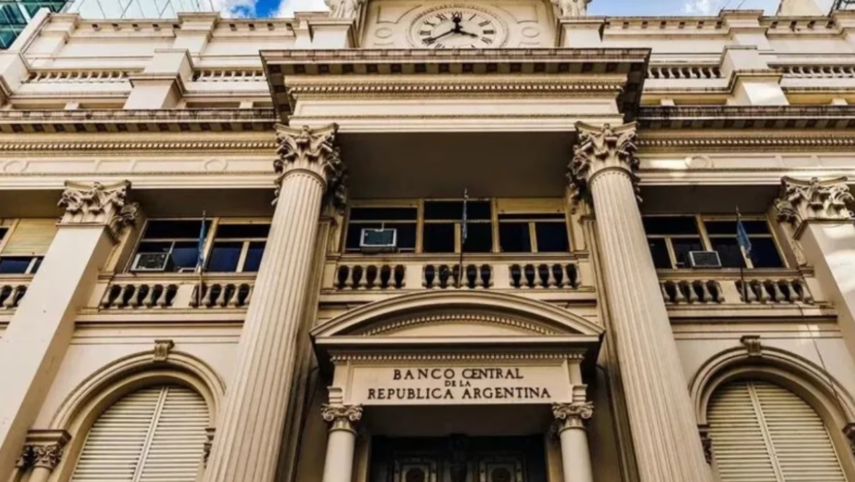 El Banco Central subió la tasa de interés que pagan los plazos fijos.