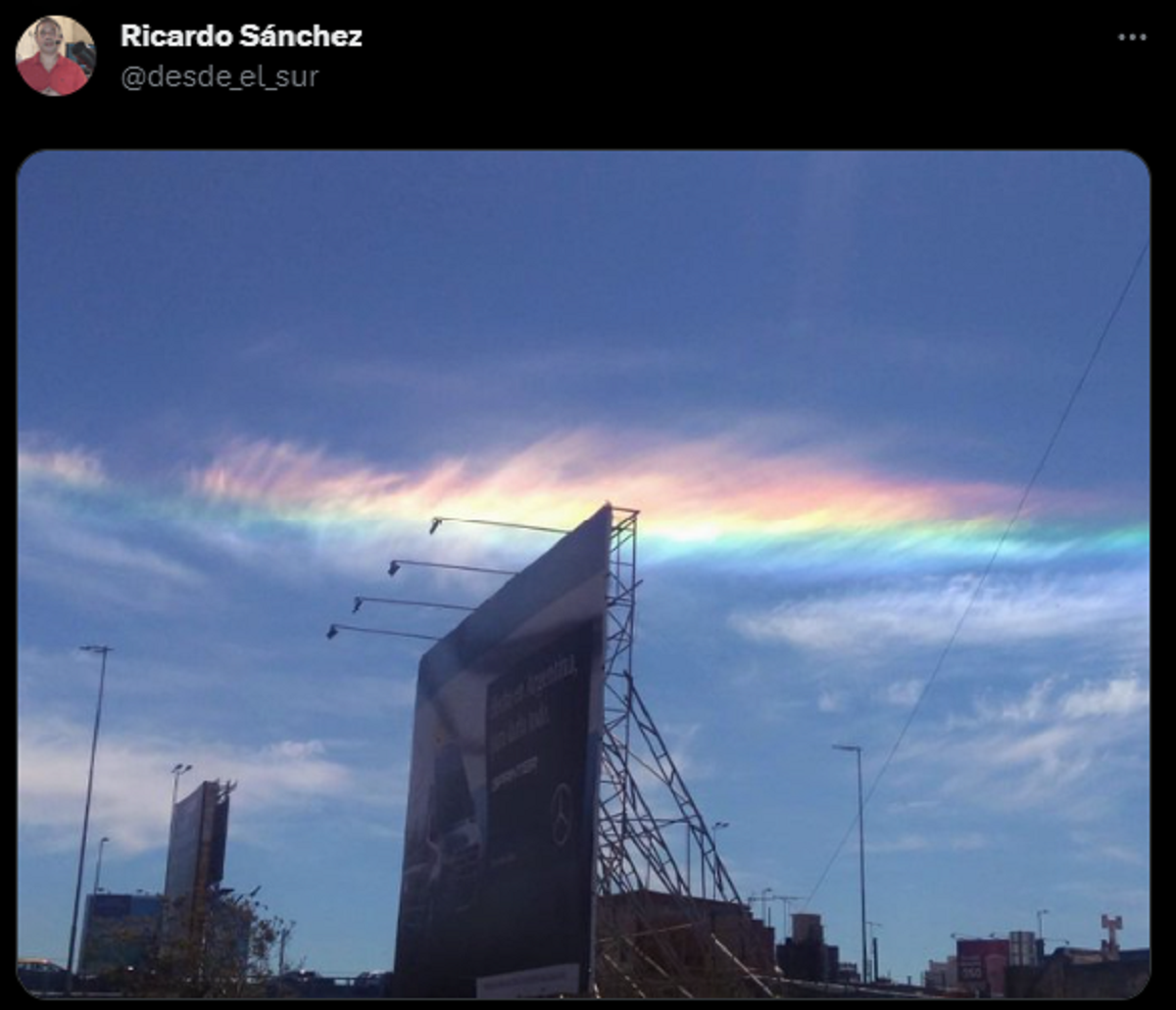 El usuario 'desde_el_sur' compartió cómo se vio la nube desde su barrio.