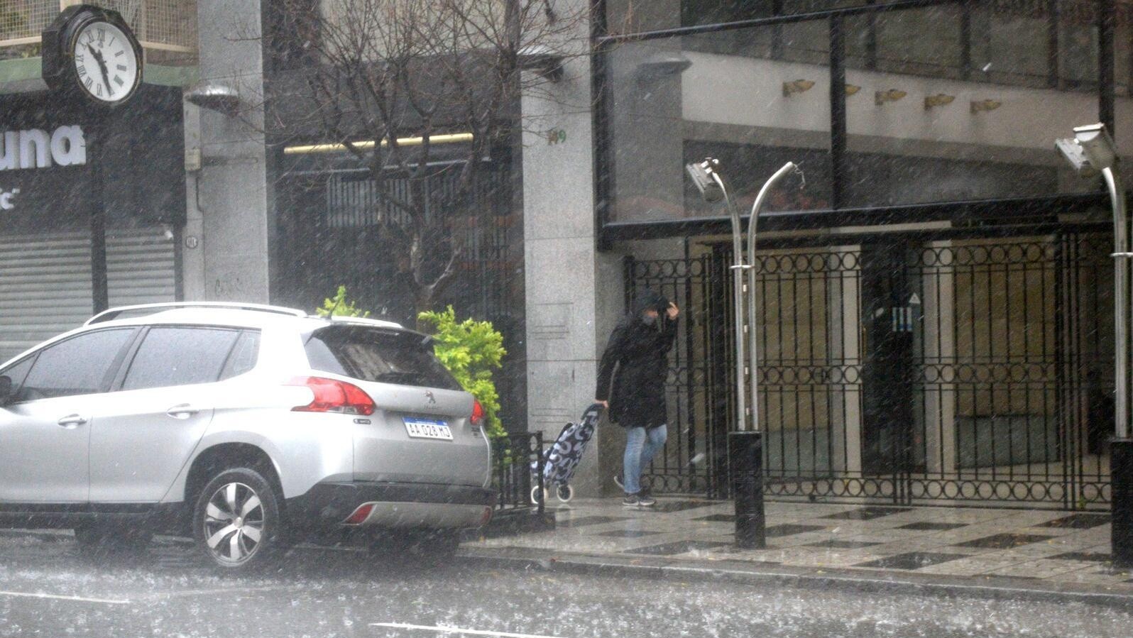 Alerta meteorológica amarilla por fuertes tormentas en Buenos Aires: ¿Para cuándo?