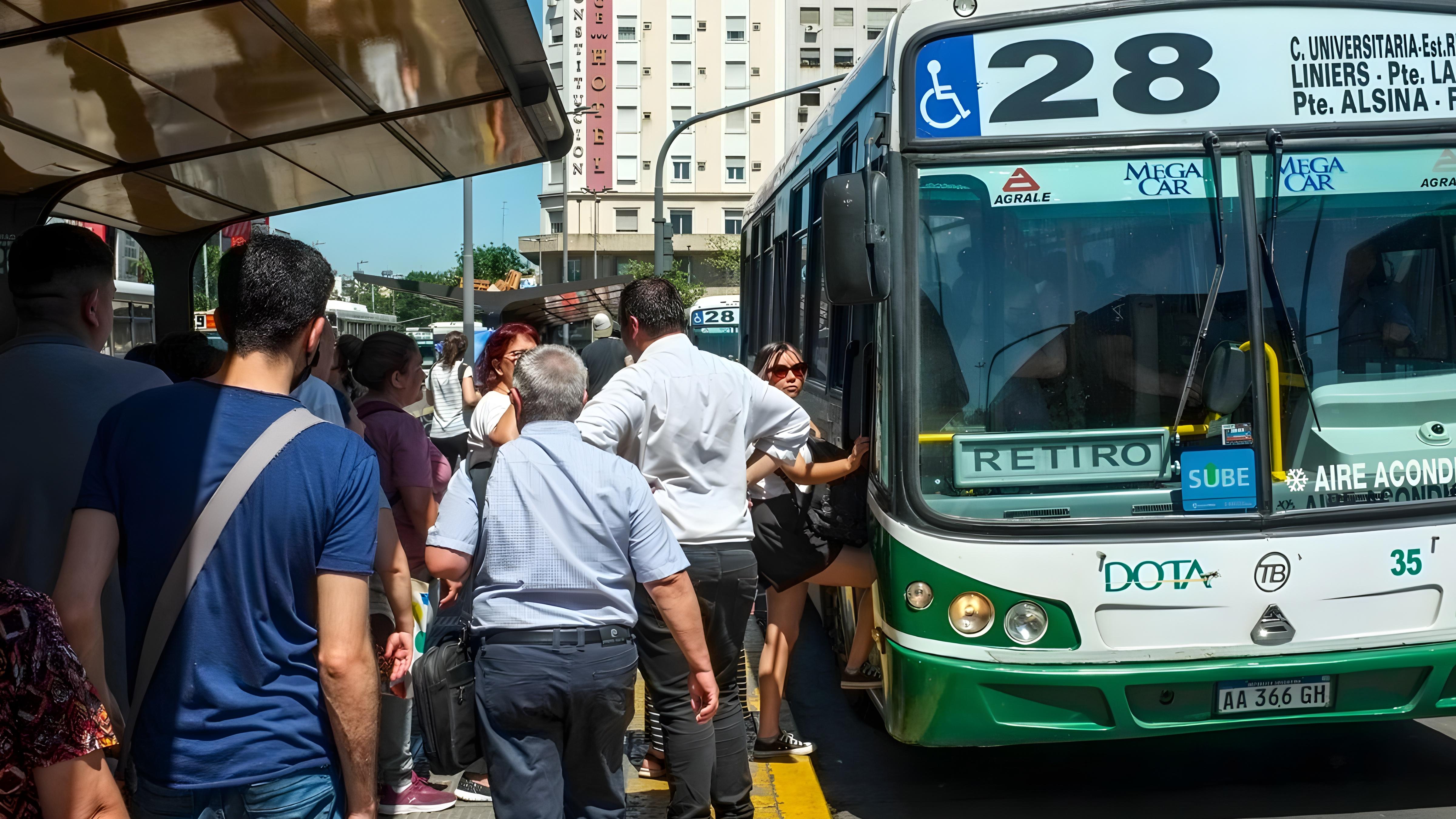 Desde este viernes ya rige los valores del transporte sin subsidios (Imagen ilustrativa).