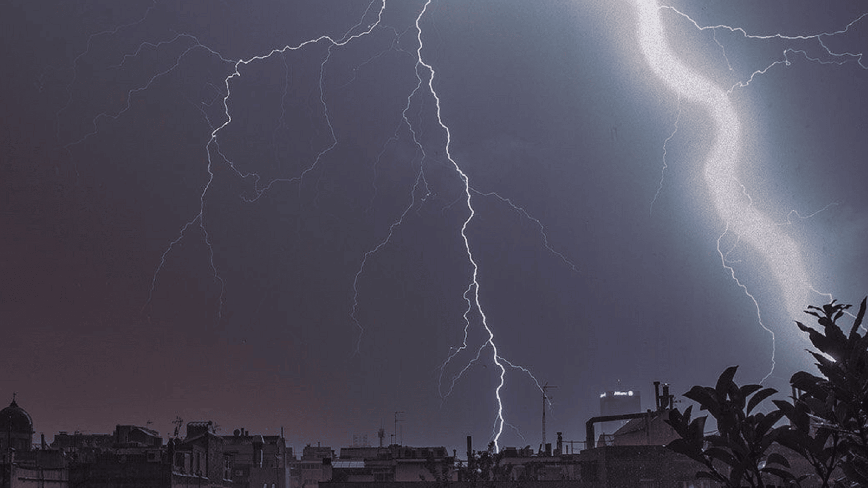 Tremendo: todo el país bajo alerta meteorológica por fuertes tormentas con actividad eléctrica, ¿qué dice el pronóstico?