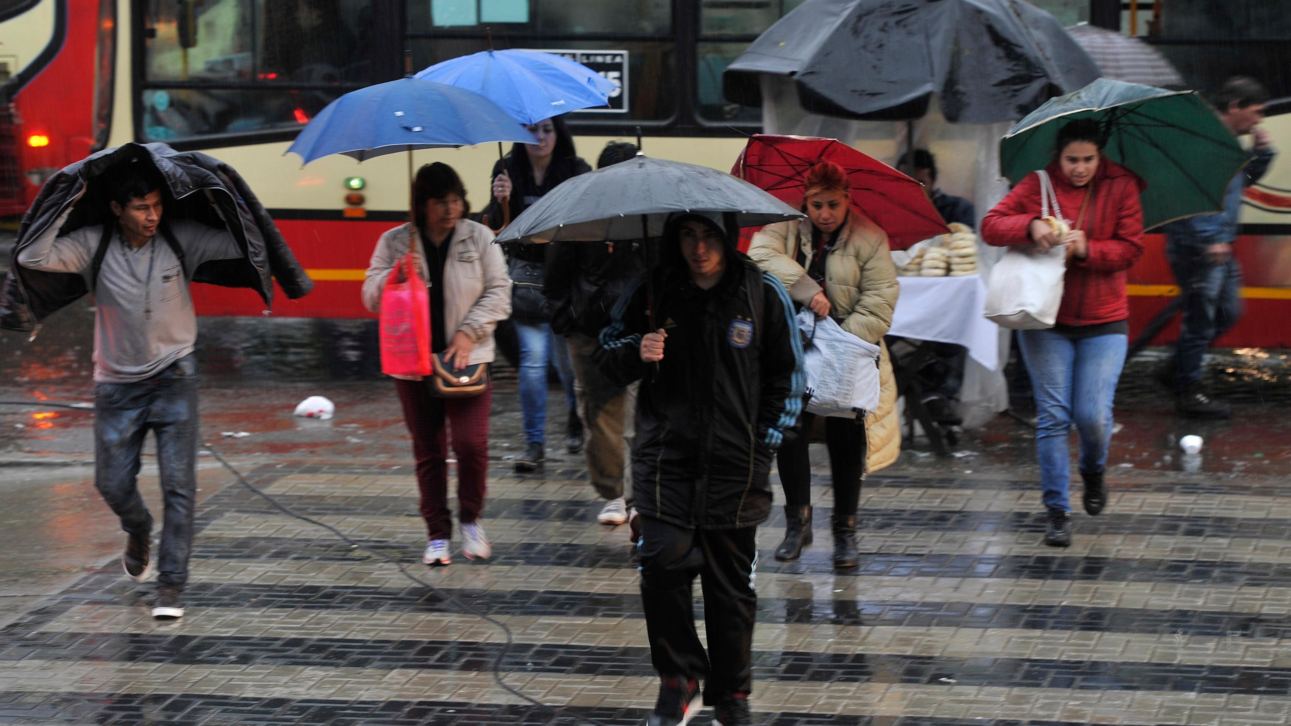 Urgente: alerta meteorológica amarilla por fuertes tormentas para Buenos Aires y otras provincias, ¿qué dice el pronóstico?