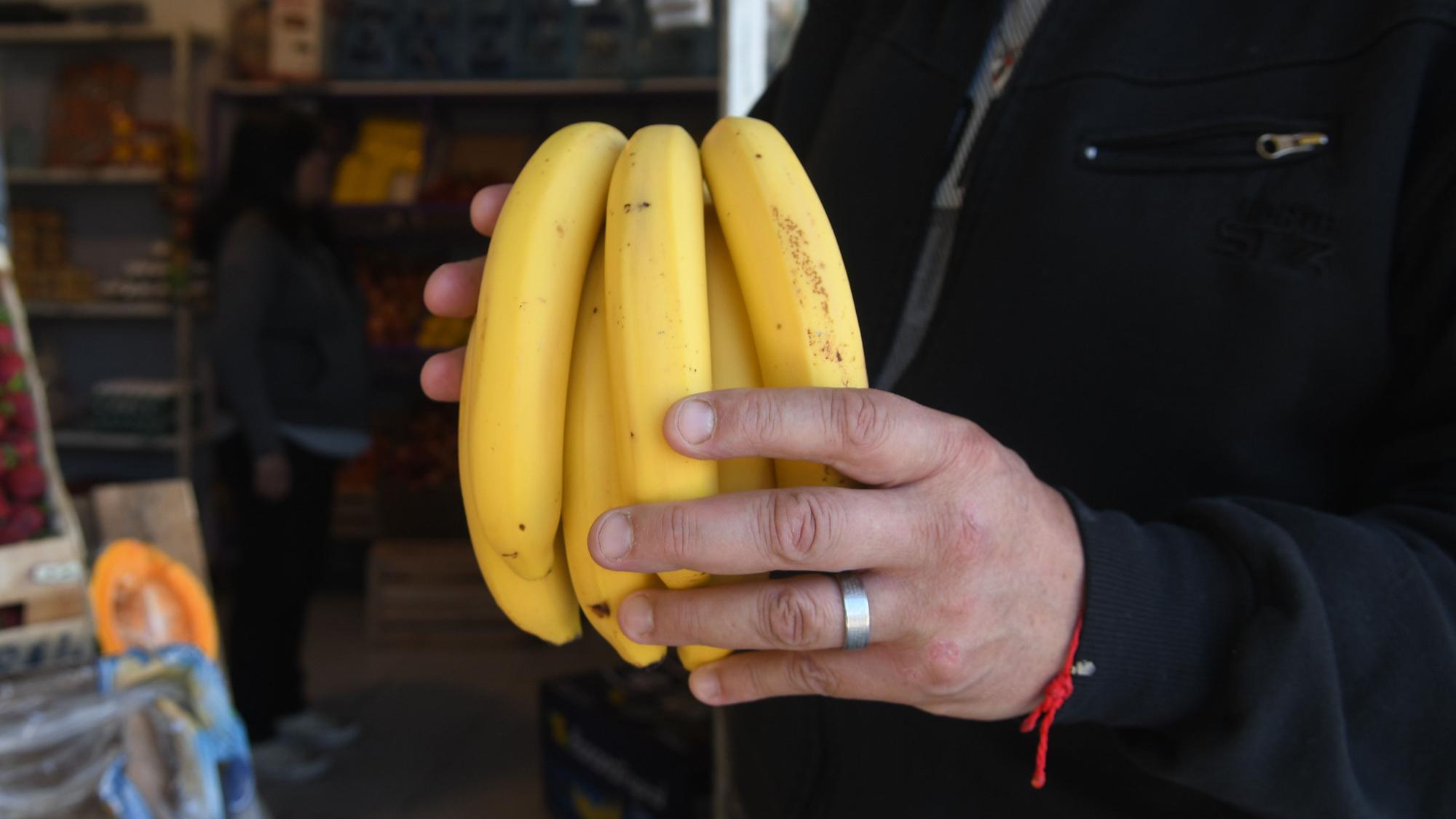 La banana subió más del 60% y ya venden el kilo a $1.800 (Pablo Villán/Crónica/Archivo).