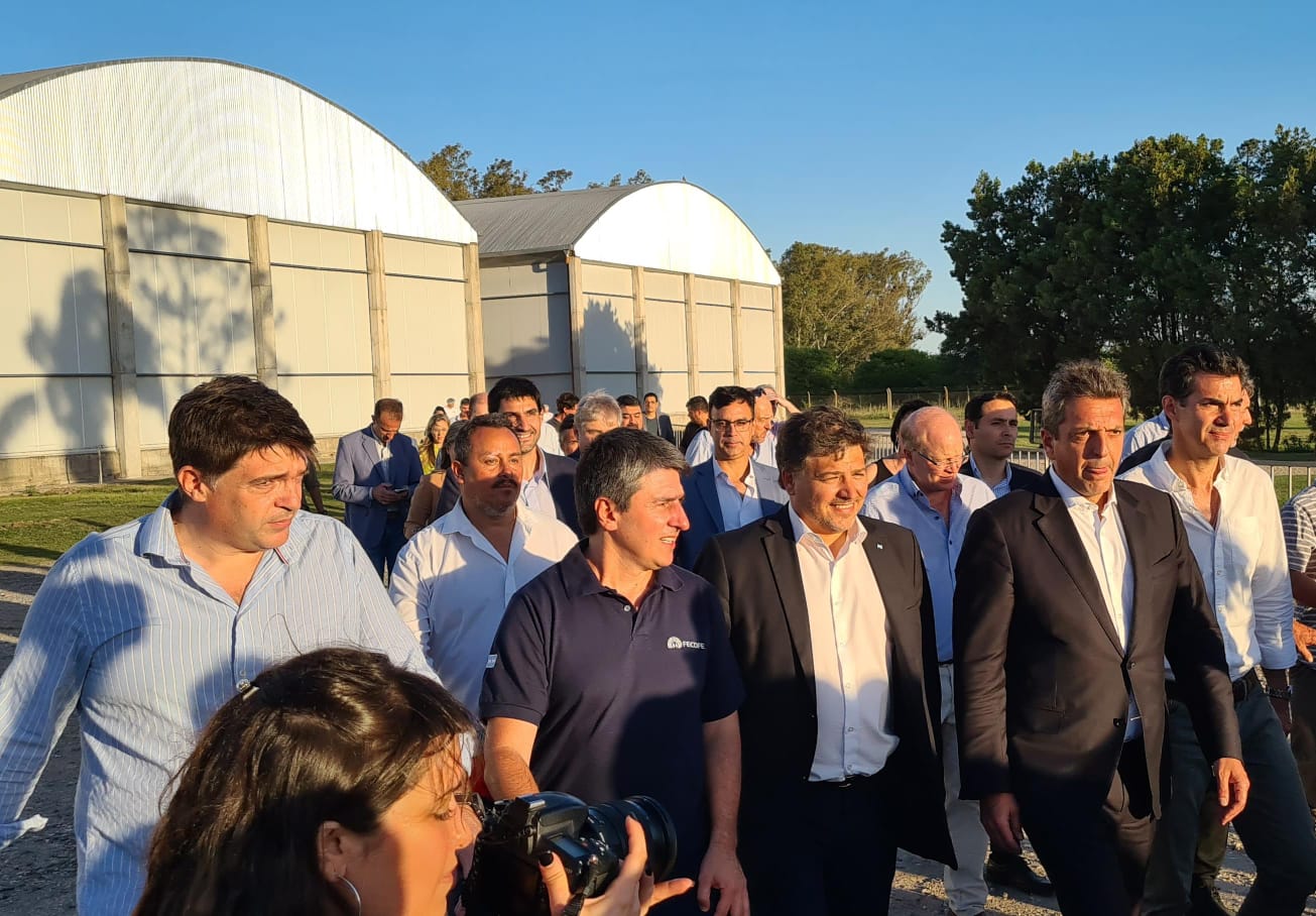 Sergio Massa se reunió con dirigentes del sector cooperativo durante su visita a James Craik.