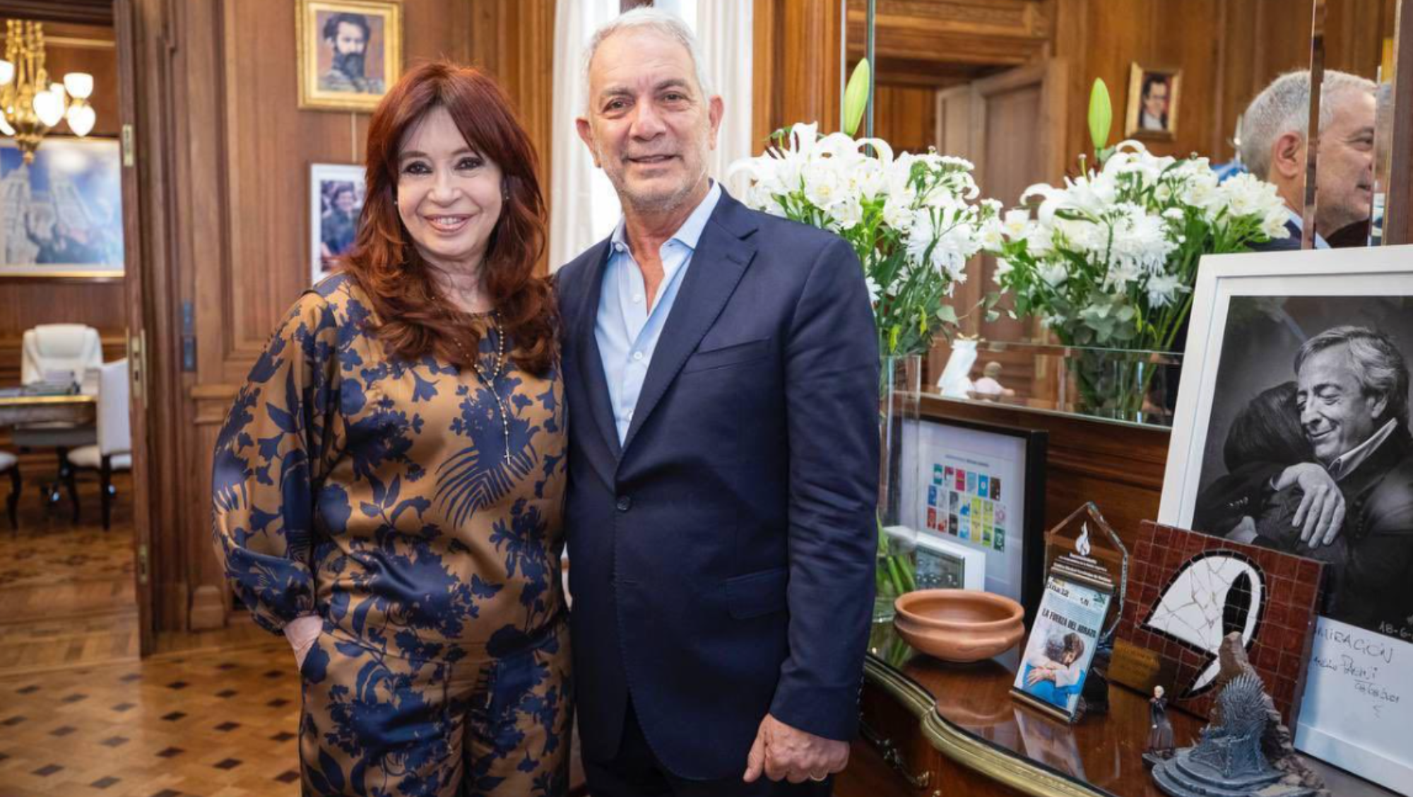 Cristina Kirchner junto al intendente electo de La Plata (X/Julio Alak).