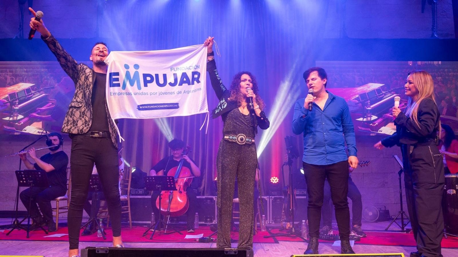 La Fundación Empujar festejó sus 10 años con un show lleno de estrellas.