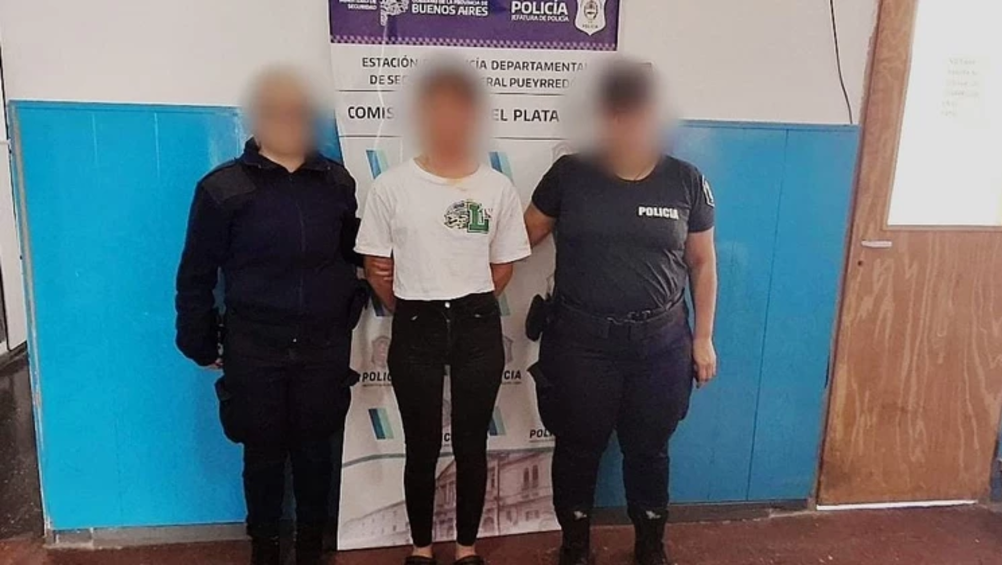 La mujer fue detenida luego de intentar atacar a la novia de su ex pareja.