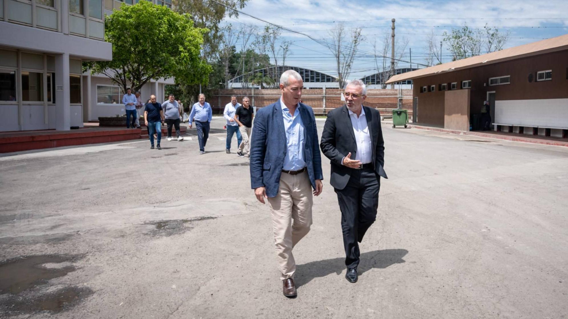 Julio Zamora supervisó la construcción de una nueva planta de tratamiento de efluentes líquidos en el Frigorífico Rioplatense.